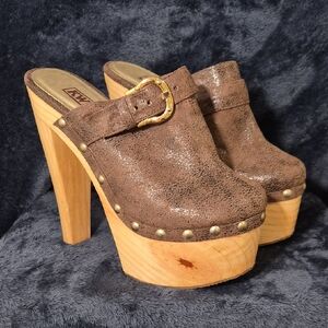 Koolaburra Brown and Gold High Heel Clogs
